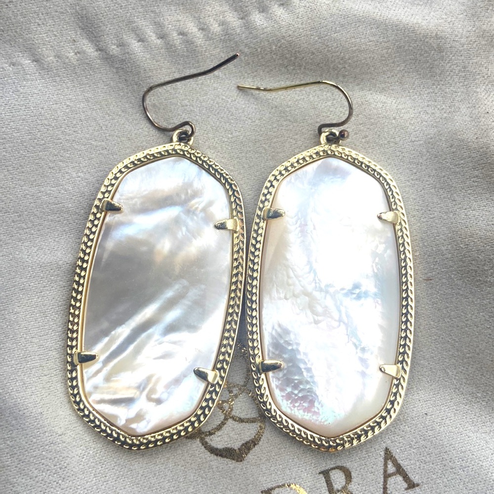 Kendra Scott Danielle Ivory Mother of Pearl Earrings